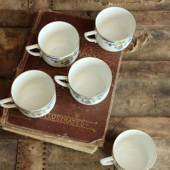 Vintage 1920s 1930s Tea Cup and Saucer, Hutschenreuther Selb China Set, Bavaria - Picture 5 of 10